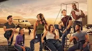 高空急救的生死较量：揭秘《空中救护》第三季的英雄故事和团队精神