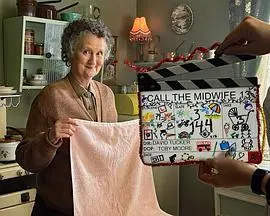 《呼叫助产士第十三季》：母爱的光辉与人性的挣扎，温暖人心的时代史诗